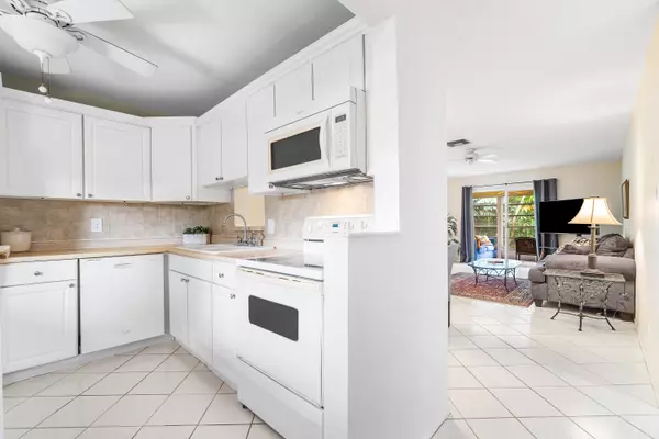 Boynton Beach, FL 33435,2102 NE 1st WAY 206