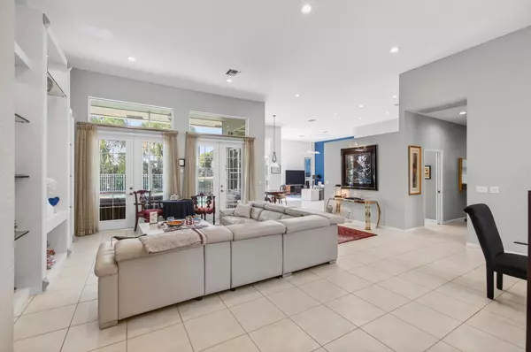 Boynton Beach, FL 33437,11231 Golfridge LN