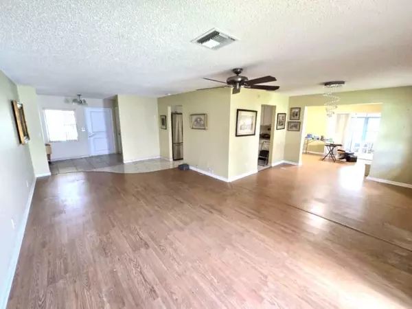 Delray Beach, FL 33484,6045 Stanley LN