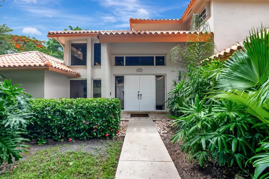 2244 NW 39th DR, Boca Raton, FL 33431