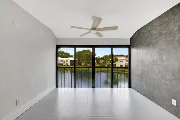 Boca Raton, FL 33433,7898 Eastlake DR 7d