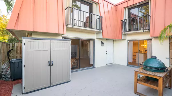 Palm Beach Gardens, FL 33410,3211 E Gardens East Dr. #C