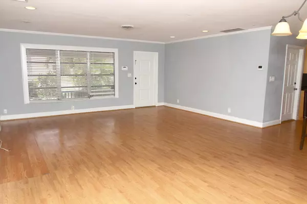 Deerfield Beach, FL 33441,333 SE 11th ST