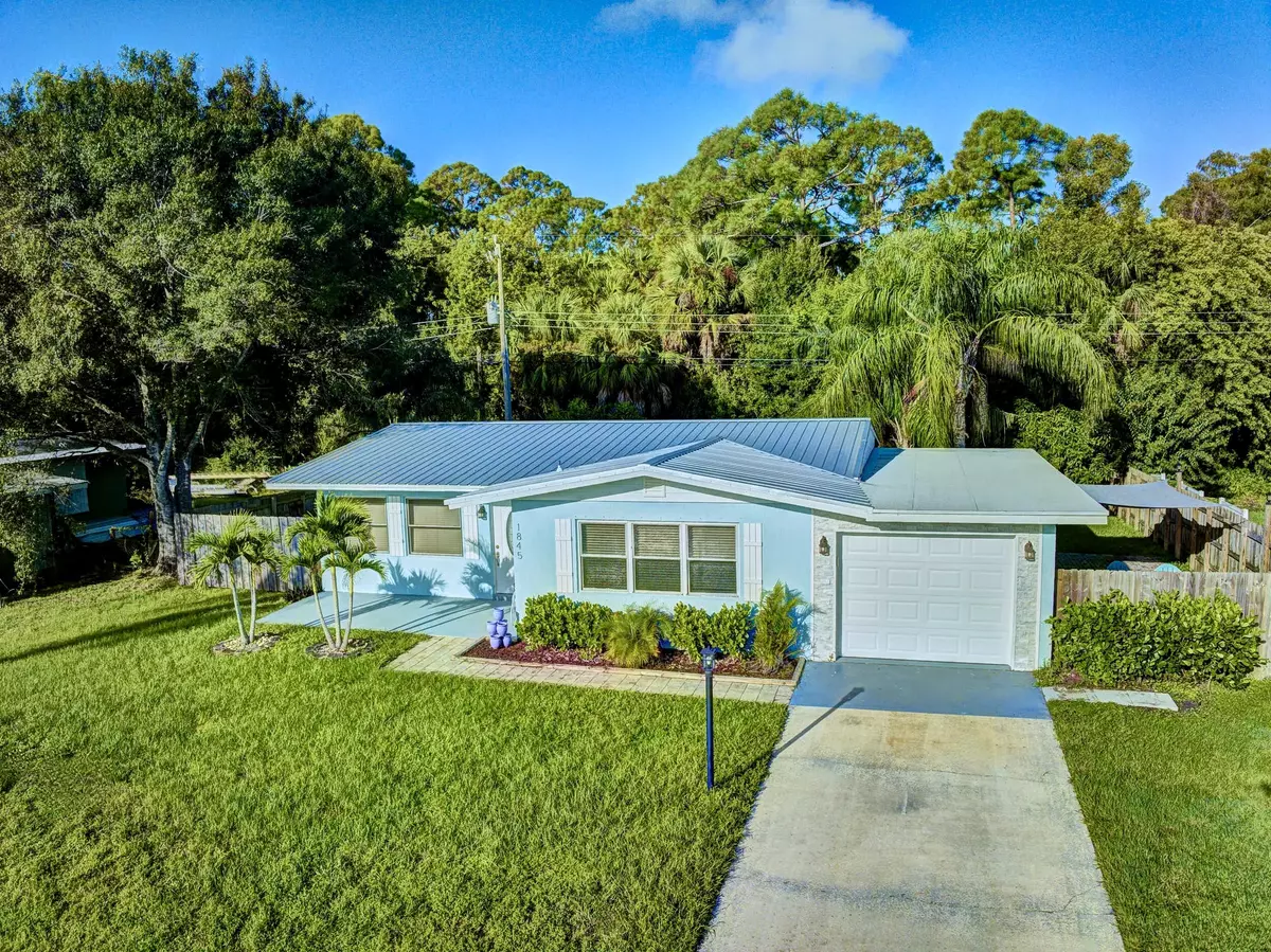 Vero Beach, FL 32966,1845 79th AVE