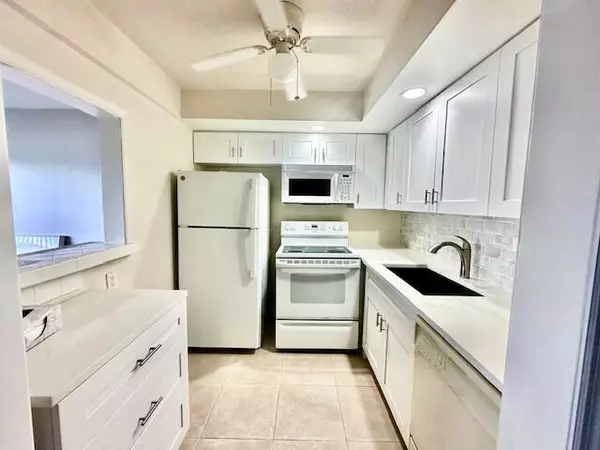 Boca Raton, FL 33434,349 Dorset I