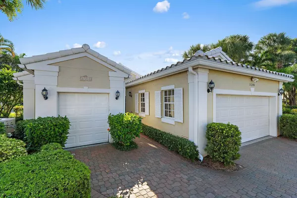 Jupiter, FL 33477,17240 Shoals DR