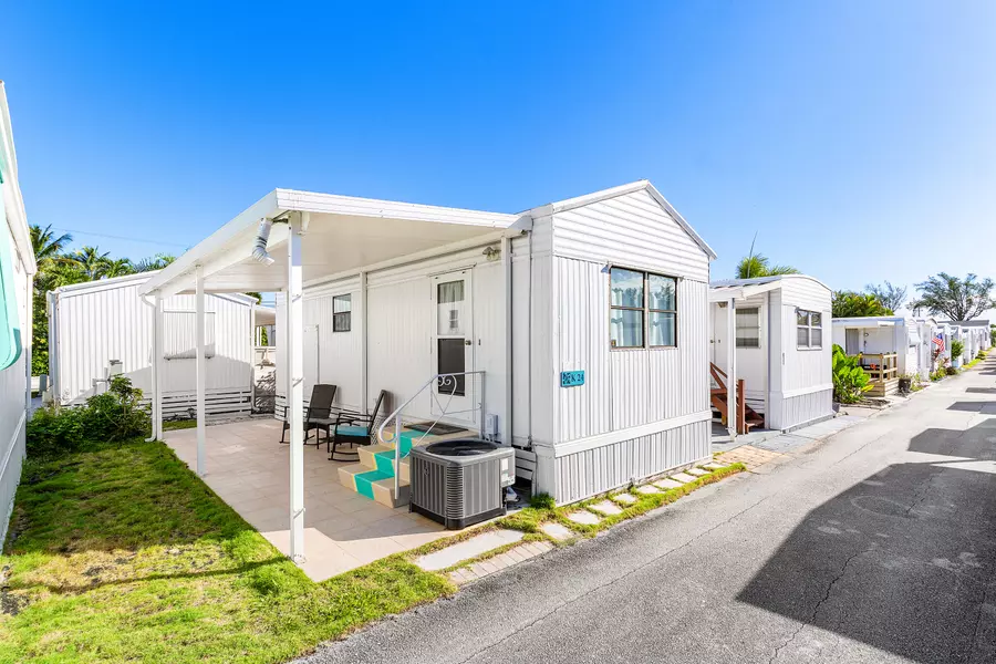 24 Juniper DR K, Briny Breezes, FL 33435