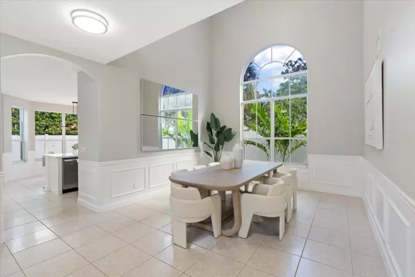 Delray Beach, FL 33445,4765 S Classical BLVD