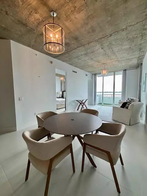 West Palm Beach, FL 33401