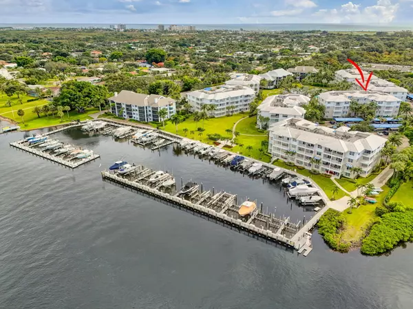 Juno Beach, FL 33408,833 S Bay Colony DR