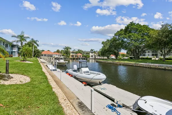 6100 NE 7th AVE 6, Boca Raton, FL 33487