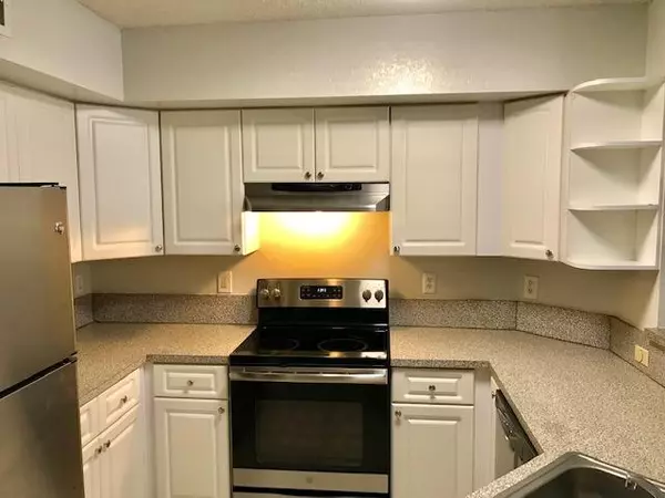 4245 S 57th AVE 102, Greenacres, FL 33463