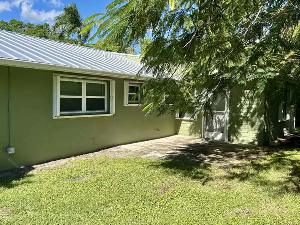 Stuart, FL 34994,2095 NW Fork RD
