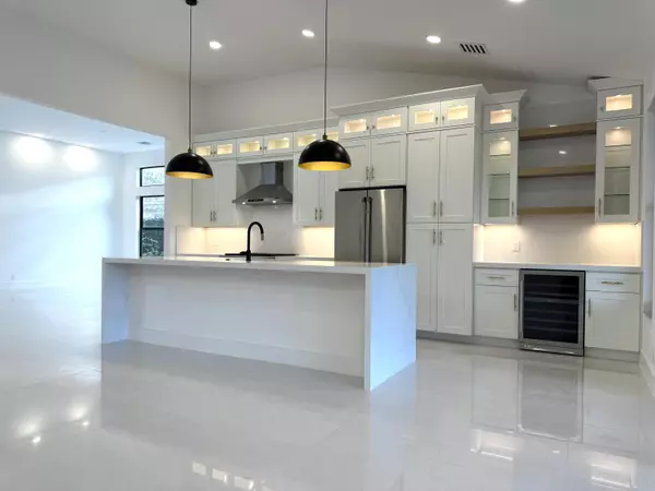 Palm Beach Gardens, FL 33418,123 Victoria Bay CT