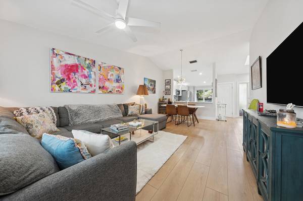 Royal Palm Beach, FL 33411,441 Midsummer CT