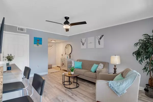 Vero Beach, FL 32967,1670 N 42nd CIR 102