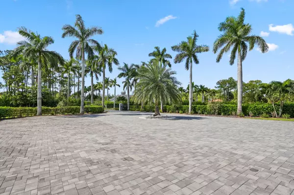 Palm Beach Gardens, FL 33418,14704 Black Bear RD