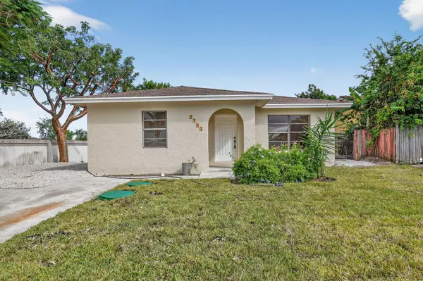 2747 Summit BLVD, West Palm Beach, FL 33406