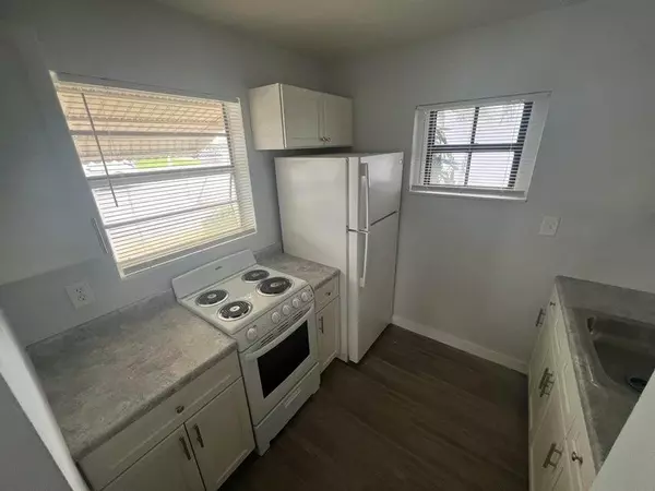 Riviera Beach, FL 33404,1150 W Blue Heron Blvd 1