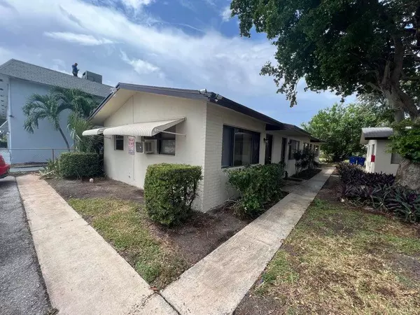 Riviera Beach, FL 33404,1150 W Blue Heron Blvd 1