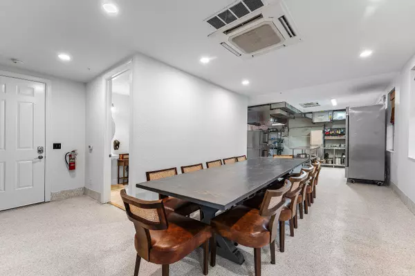 Jupiter, FL 33458,1056 Community DR