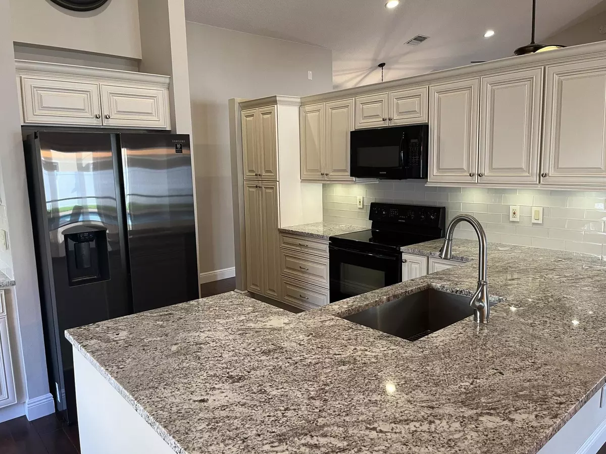 Boynton Beach, FL 33437,6027 Sunberry CIR