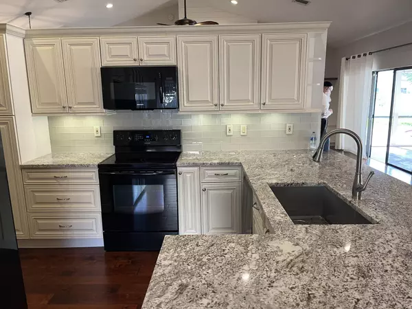 Boynton Beach, FL 33437,6027 Sunberry CIR