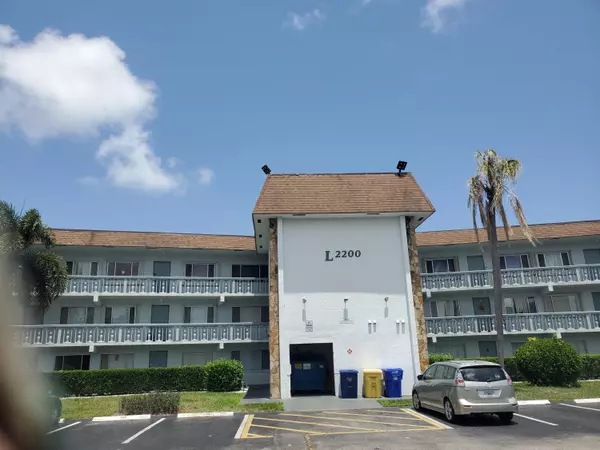 Palm Springs, FL 33461,2200 Springdale BLVD 306