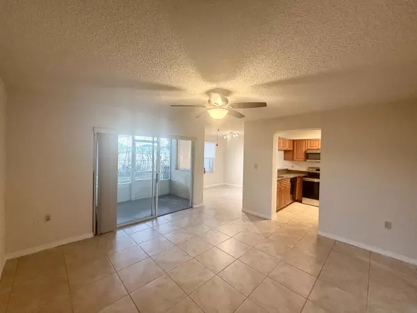 West Palm Beach, FL 33409,15105 Glenmoor Dr DR