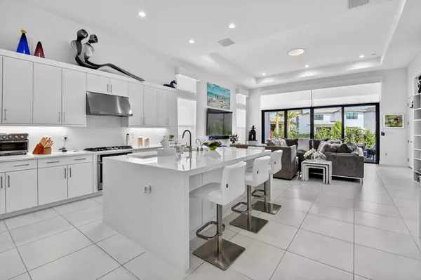 Boca Raton, FL 33434,8331 Royal County Down RD