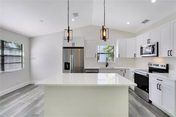 Jupiter, FL 33458,143 Greentree CIR