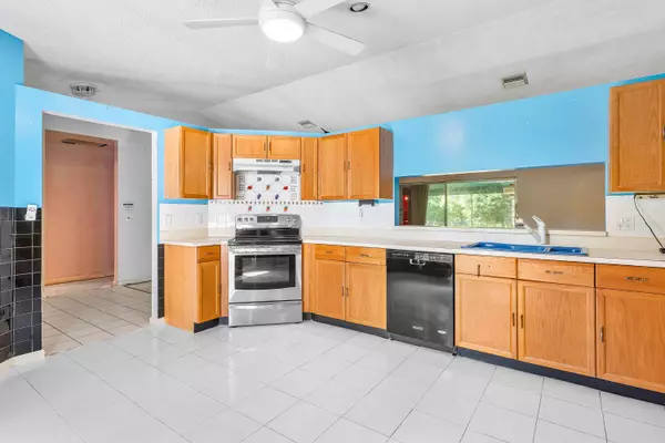 Boca Raton, FL 33487,7601 Texas TRL