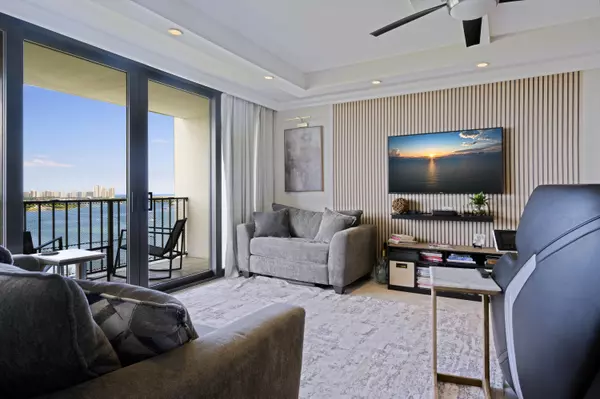 West Palm Beach, FL 33407,5600 N Flagler DR 1906