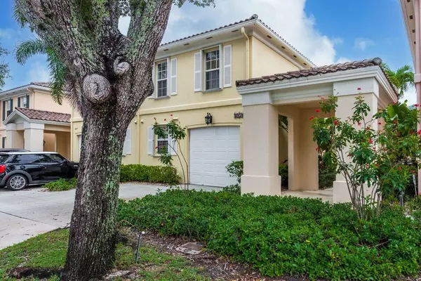 2151 Tigris DR, West Palm Beach, FL 33411