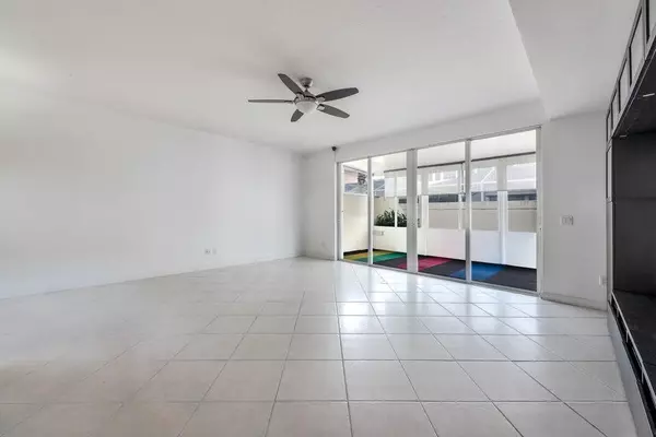 West Palm Beach, FL 33411,2151 Tigris DR