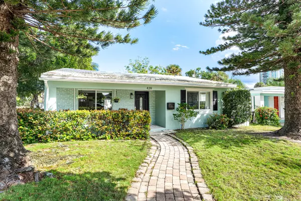 West Palm Beach, FL 33407,439 45th ST