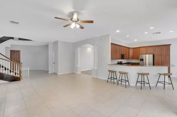 Palm Beach Gardens, FL 33418,16383 N 73rd TER