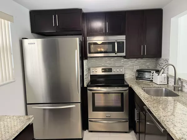 Boca Raton, FL 33432,2929 S Ocean BLVD 215