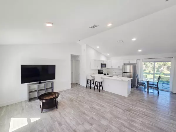 Okeechobee, FL 34972,2447 NW 5th ST