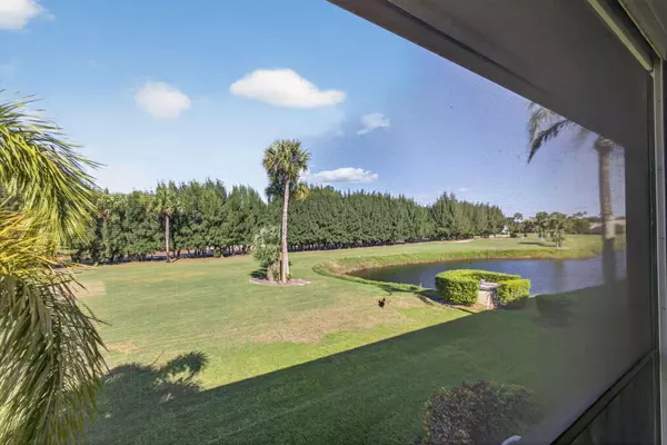 Jupiter, FL 33458,202 Pinecrest CIR B