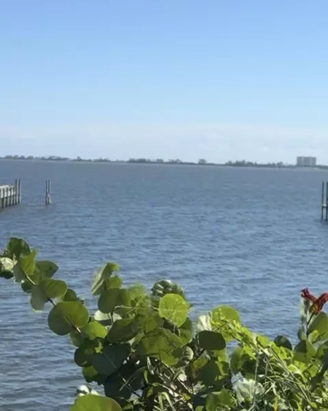 105 Main ST, Fort Pierce, FL 34982