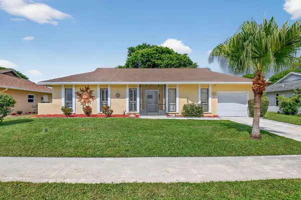 14663 Hideaway Lake LN, Delray Beach, FL 33484