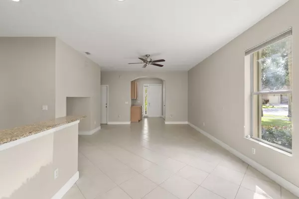 Royal Palm Beach, FL 33411,340 River Bluff LN