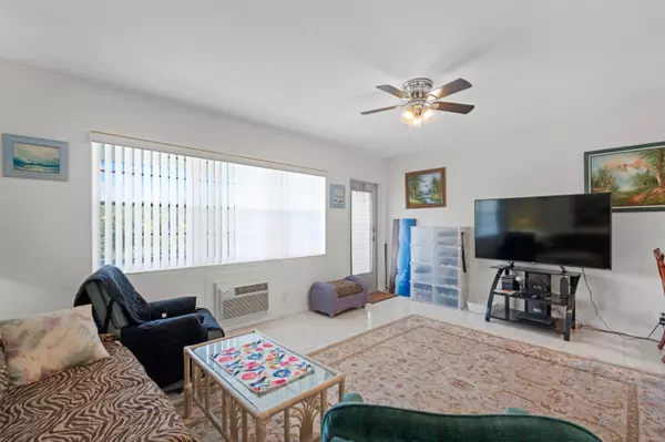 West Palm Beach, FL 33417,279 Coventry L