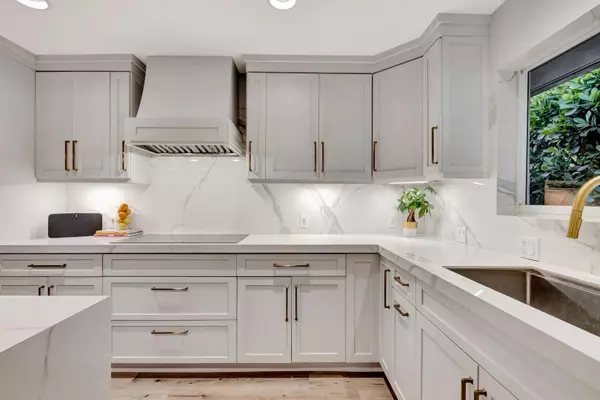 Lighthouse Point, FL 33064,3481 NE 31st AVE