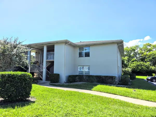 Port Saint Lucie, FL 34952,4 Lake Vista TRL 202
