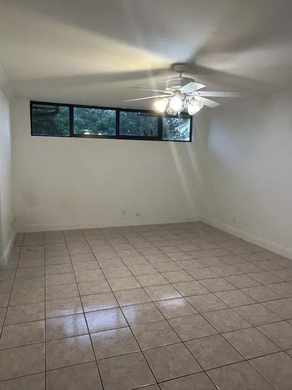 West Palm Beach, FL 33406