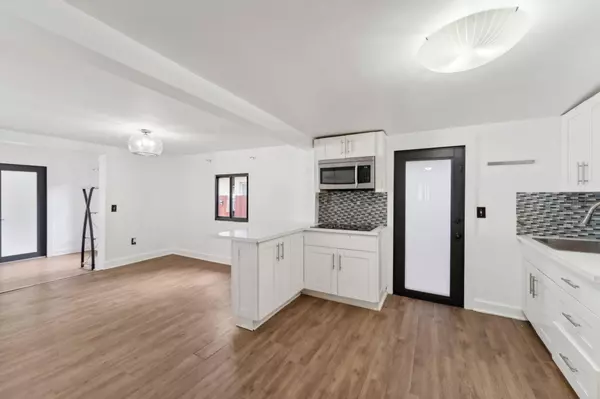 Miami, FL 33147,1204 NW 70th ST