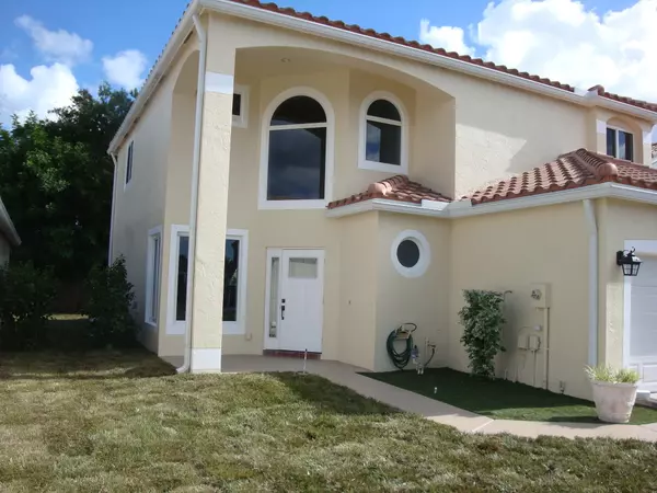 Greenacres, FL 33463,225 Maplewood LN