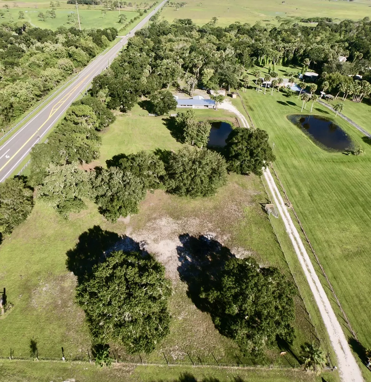 Okeechobee, FL 34974,52 SW 67th DR
